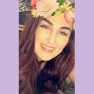 Meet your Posher, Danielle