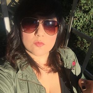 Meet your Posher, Erin