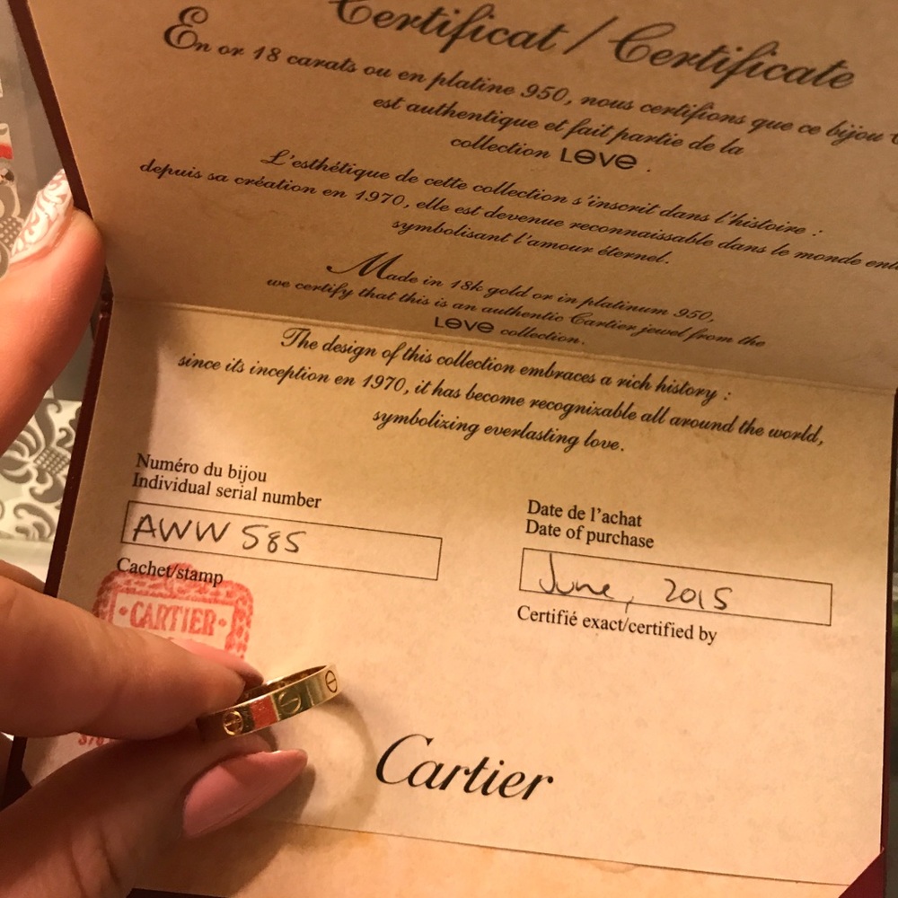 Cartier  Love  band