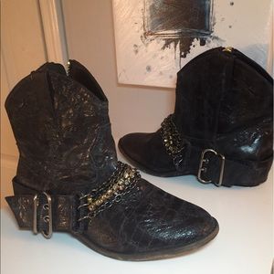 Steve Madden ankle cowboy boots