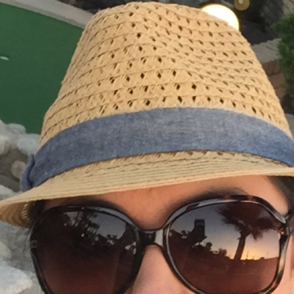 Meet your Posher, Diana