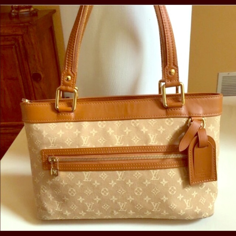 Louis Vuitton Lucille PM handbag!