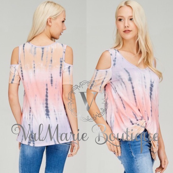 📍CLEARANCE 📍STUNNING Tie Dye Cold Shoulder Top - Picture 3 of 4