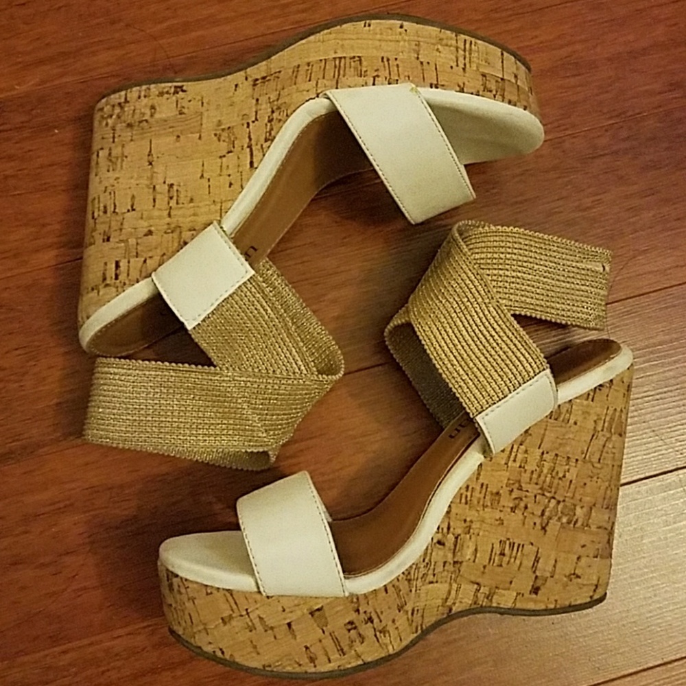 Cathy Jean White Wedges