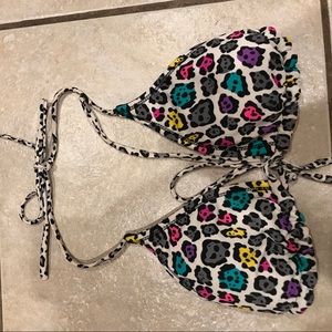 Reversible leopard bikini top