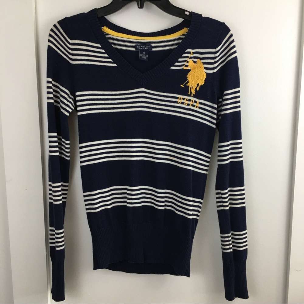 U.S. Polo Assn. sweater size Small