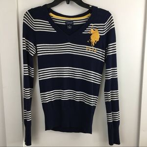 U.S. Polo Assn. sweater size Small