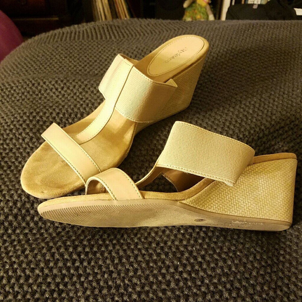 Beige wedges