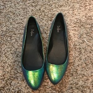 Shiny blue/green flats