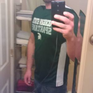 Meet your Posher, Adam