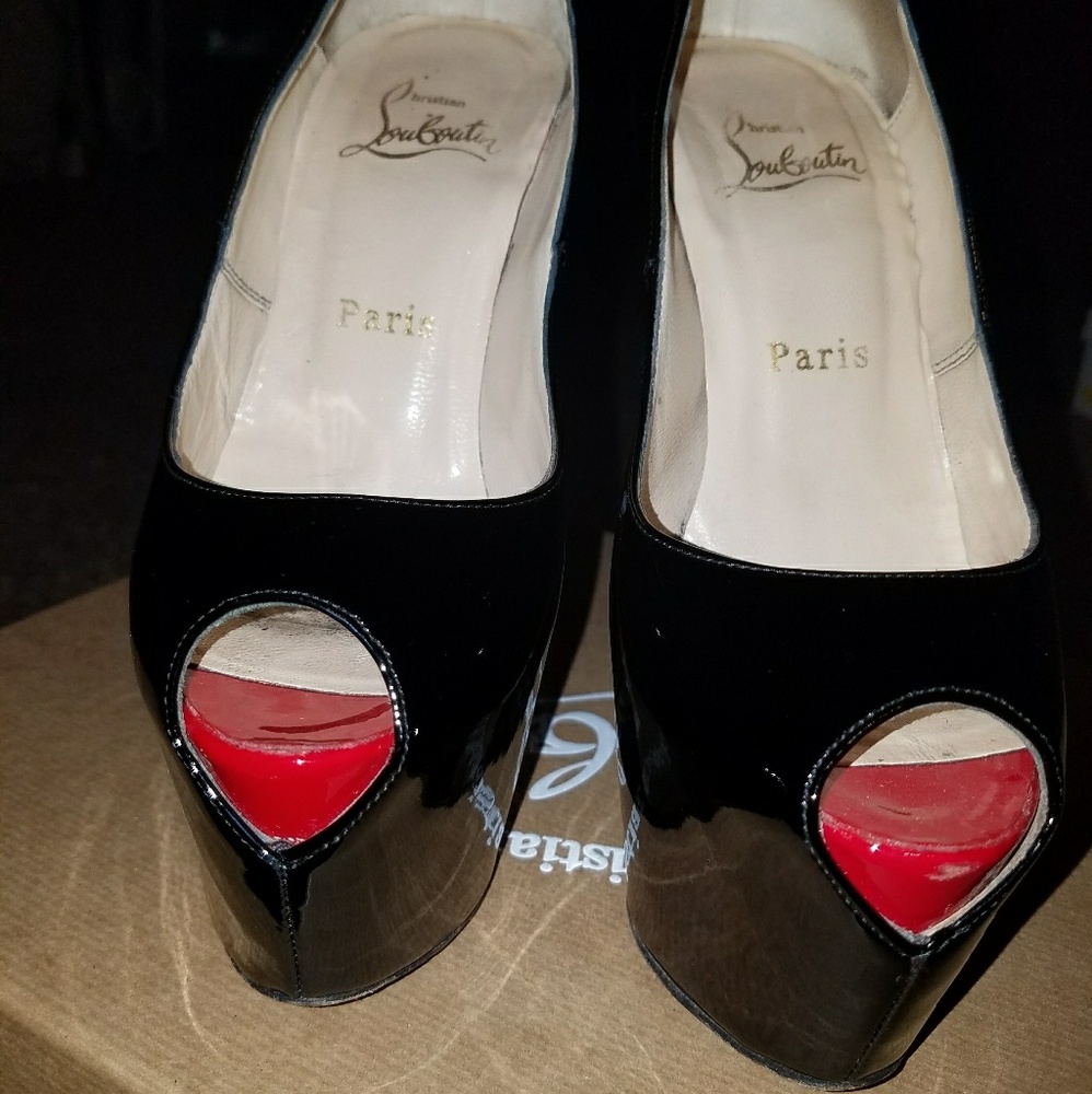 Christian Louboutin high heels - Picture 1 of 7