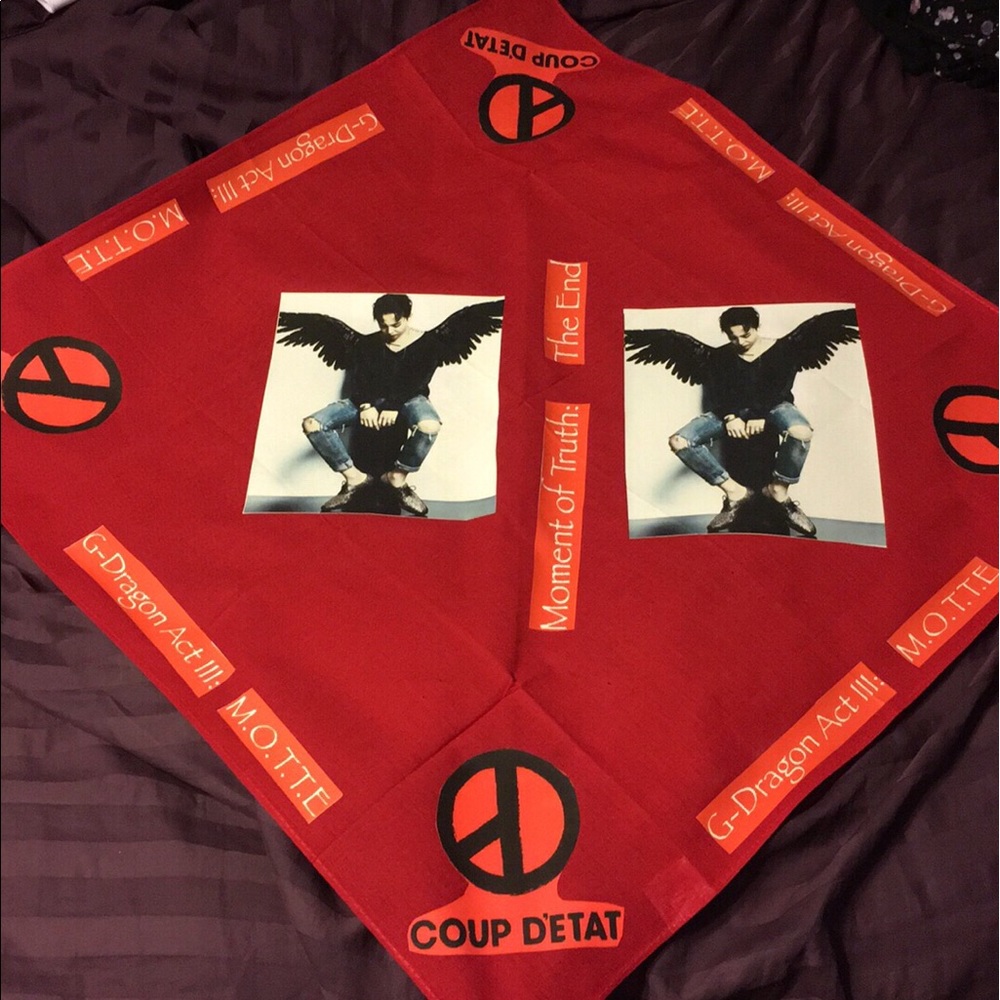 GDragon Unofficial MOTTE Tour bandanas