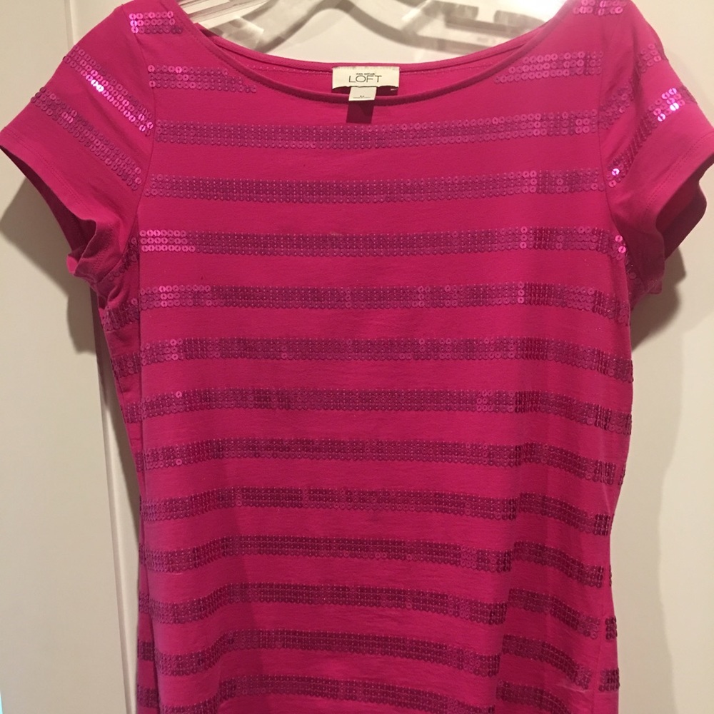 ann taylor size M sequined pink t shirt