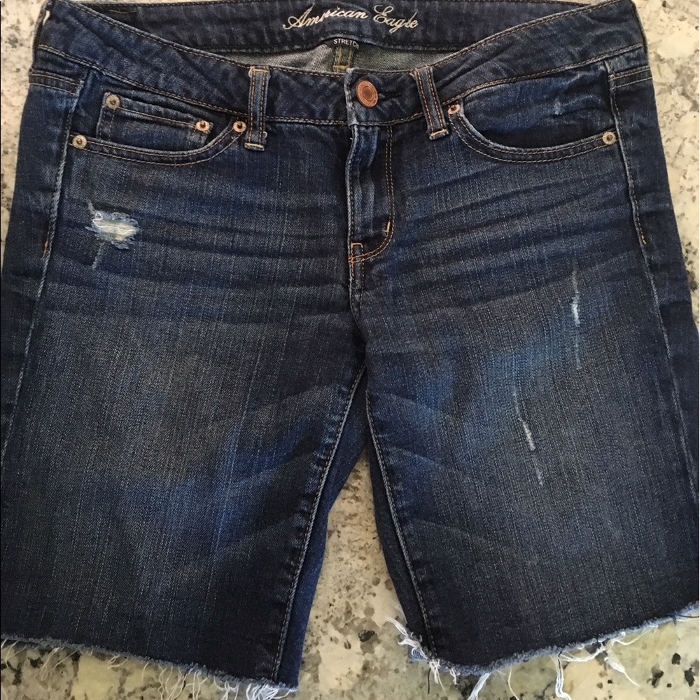 American Eagle Bermuda shorts. Size 8