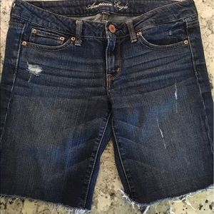 American Eagle Bermuda shorts. Size 8