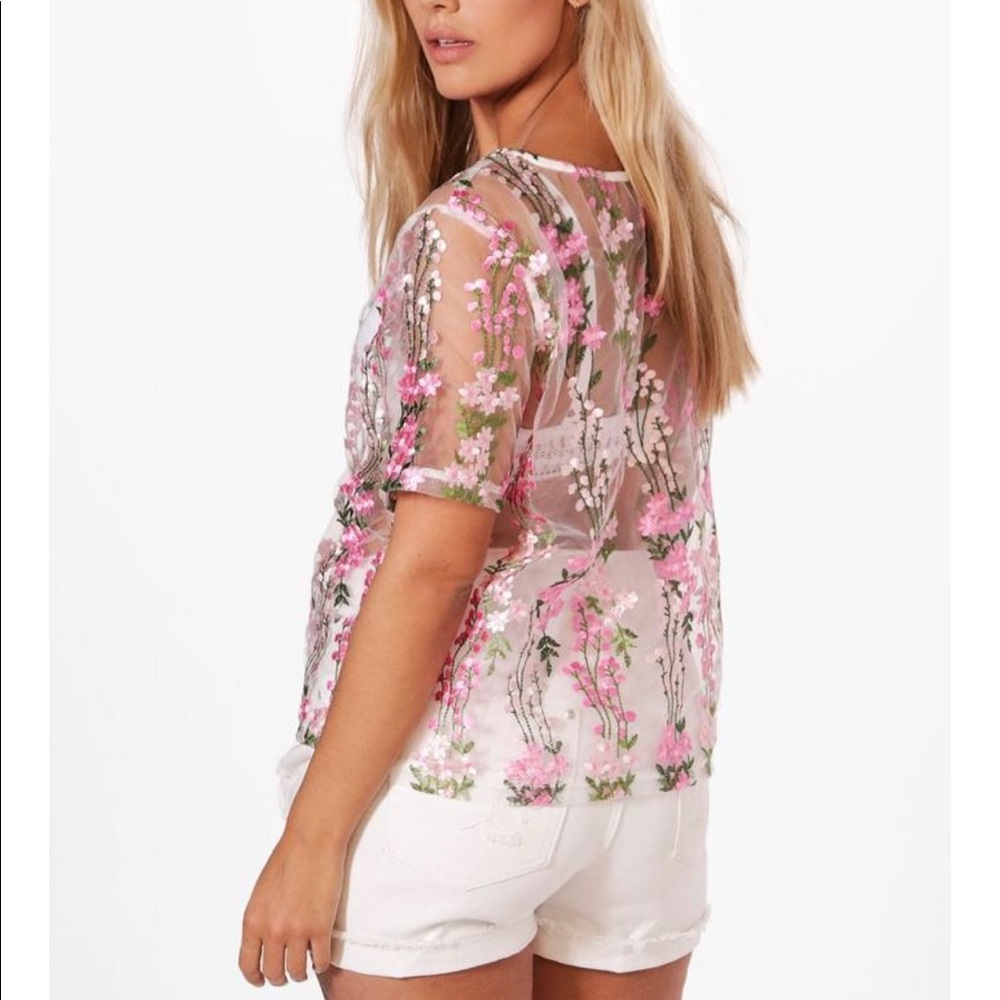 Floral Embroidered Shell Top - Picture 4 of 4