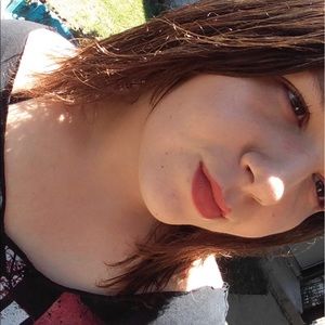 Meet your Posher, Reina