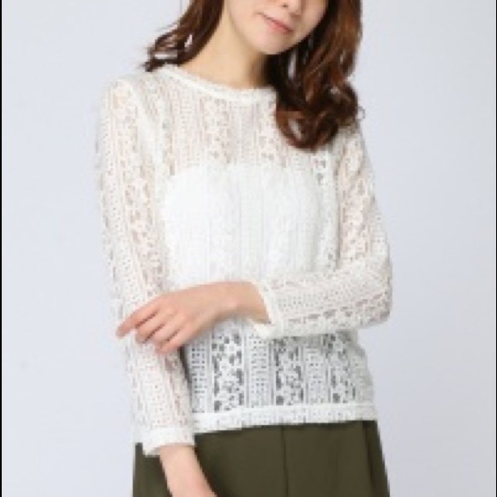 Jeanasis - white lace top - Picture 3 of 5