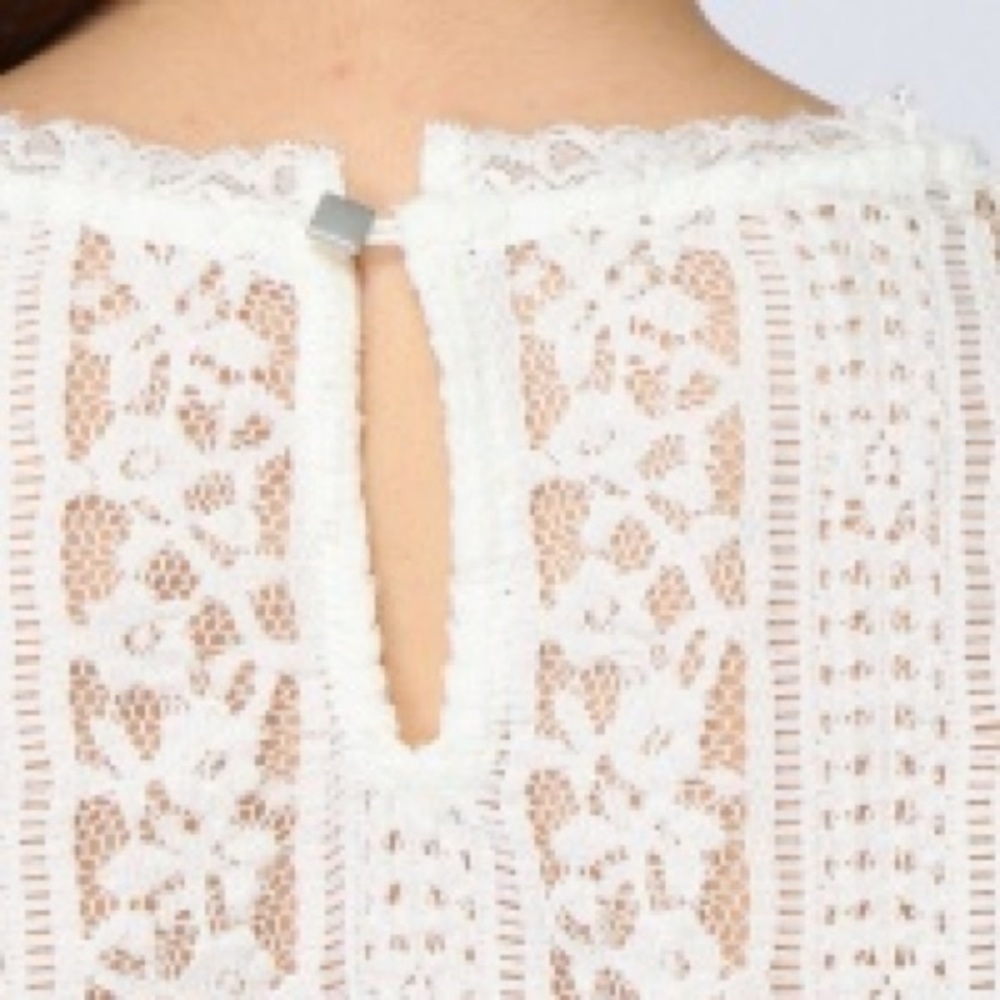 Jeanasis - white lace top - Picture 5 of 5
