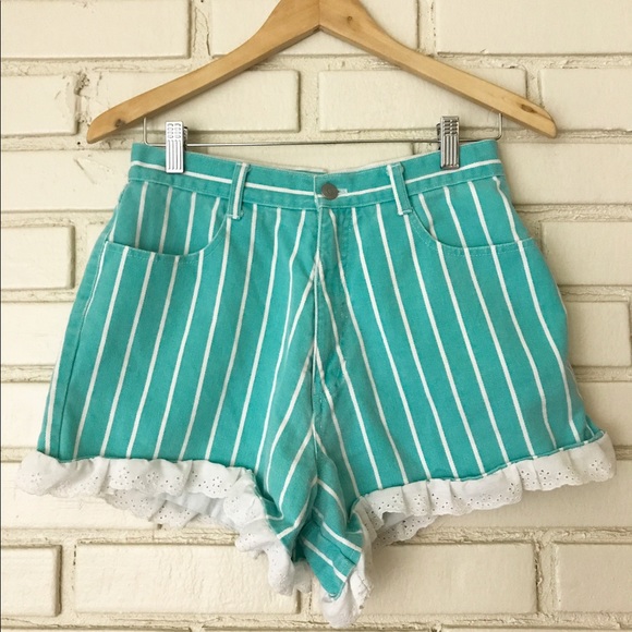 Pinwheels Pants - Pinwheel  Striped High-Waisted Shorts w/ Trim