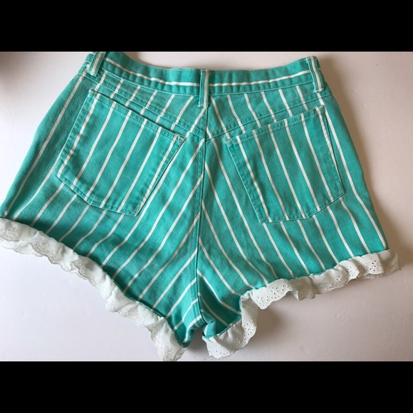 Pinwheel  Striped High-Waisted Shorts w/ Trim - Picture 5 of 7