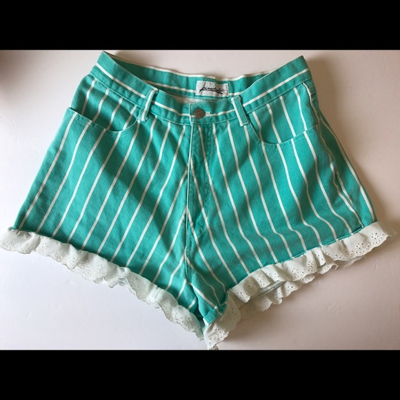 Pinwheel  Striped High-Waisted Shorts w/ Trim - Picture 7 of 7