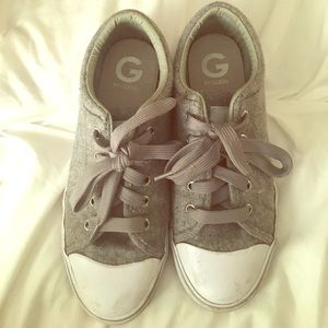 Guess tennis shoes