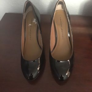 Chinese Laundry Pumps