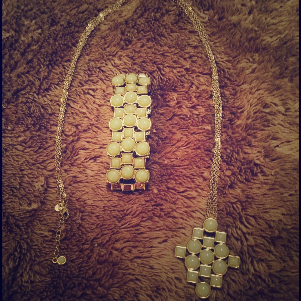 Lia Sophia Red Carpet stone necklace & cuff set