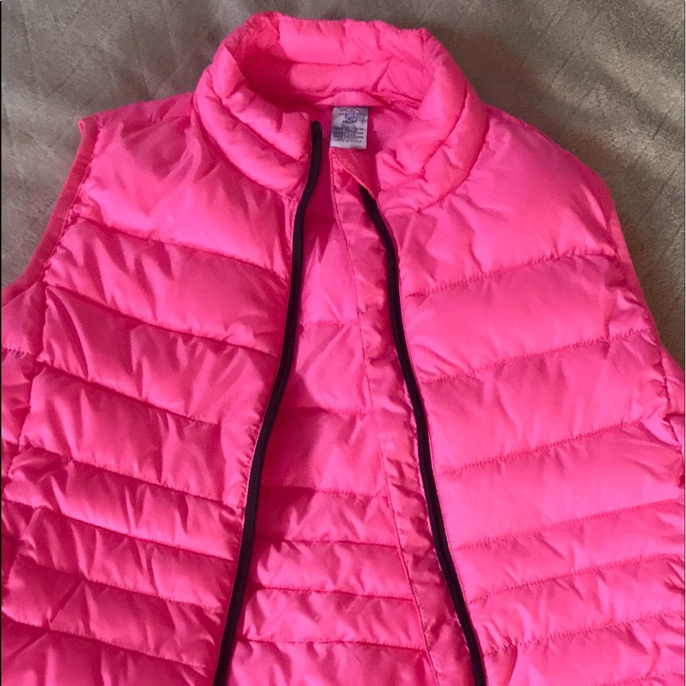 Girls 10/12 name brand vests