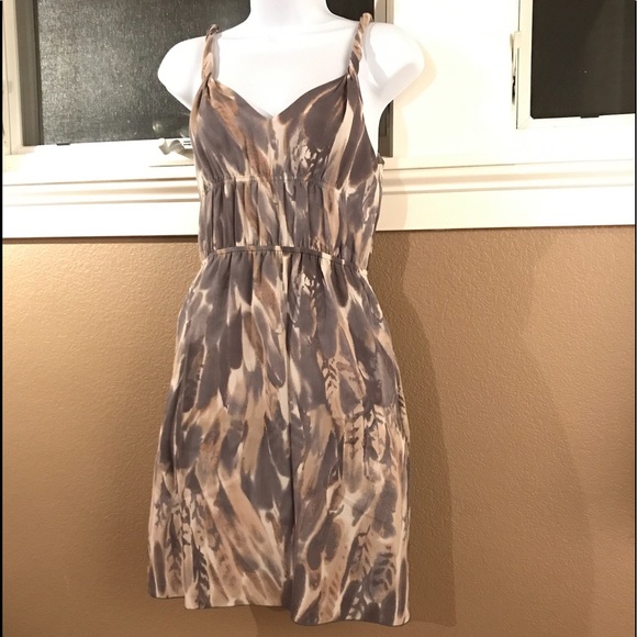 Banana Republic Dresses & Skirts - EUC Brushtroke dress with pockets! sz 0P