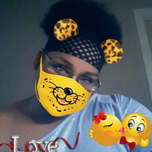 Meet your Posher, Melanie