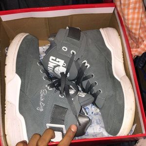 Patrick Ewings Suede Grey