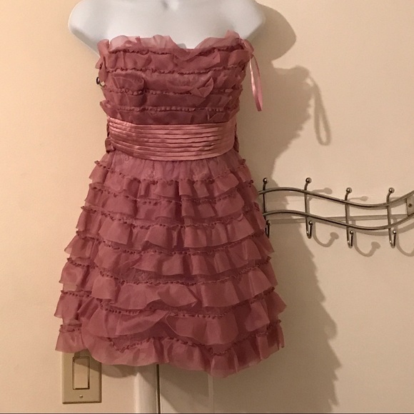BCBGMaxAzria Dresses & Skirts - Strapless BCBG Max Azaria dress