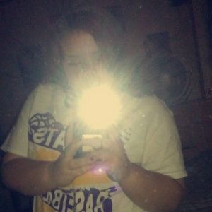 Meet your Posher, Avery