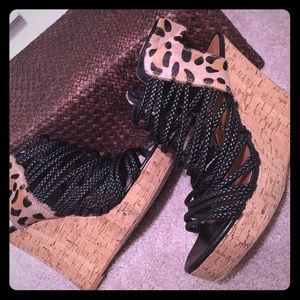 Collin Stewart  Wild Wedges black&cheetah