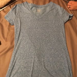 Medium V-neck