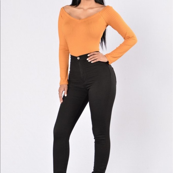 🥀DONATING 2/8 Sexy off the Shoulder Bodysuit - Picture 4 of 4