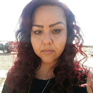 Meet your Posher, Nuvia