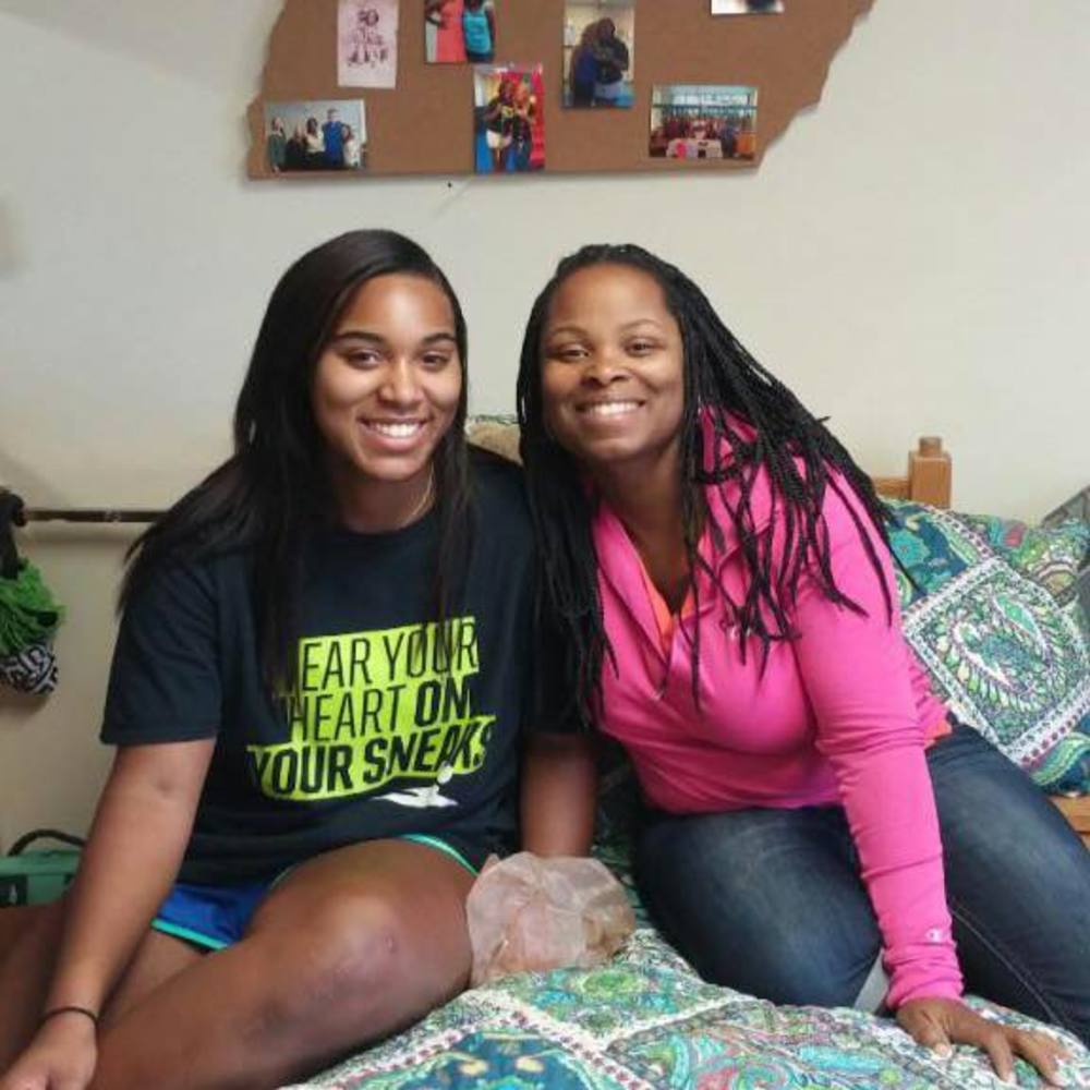 Meet your Posher, Dayera