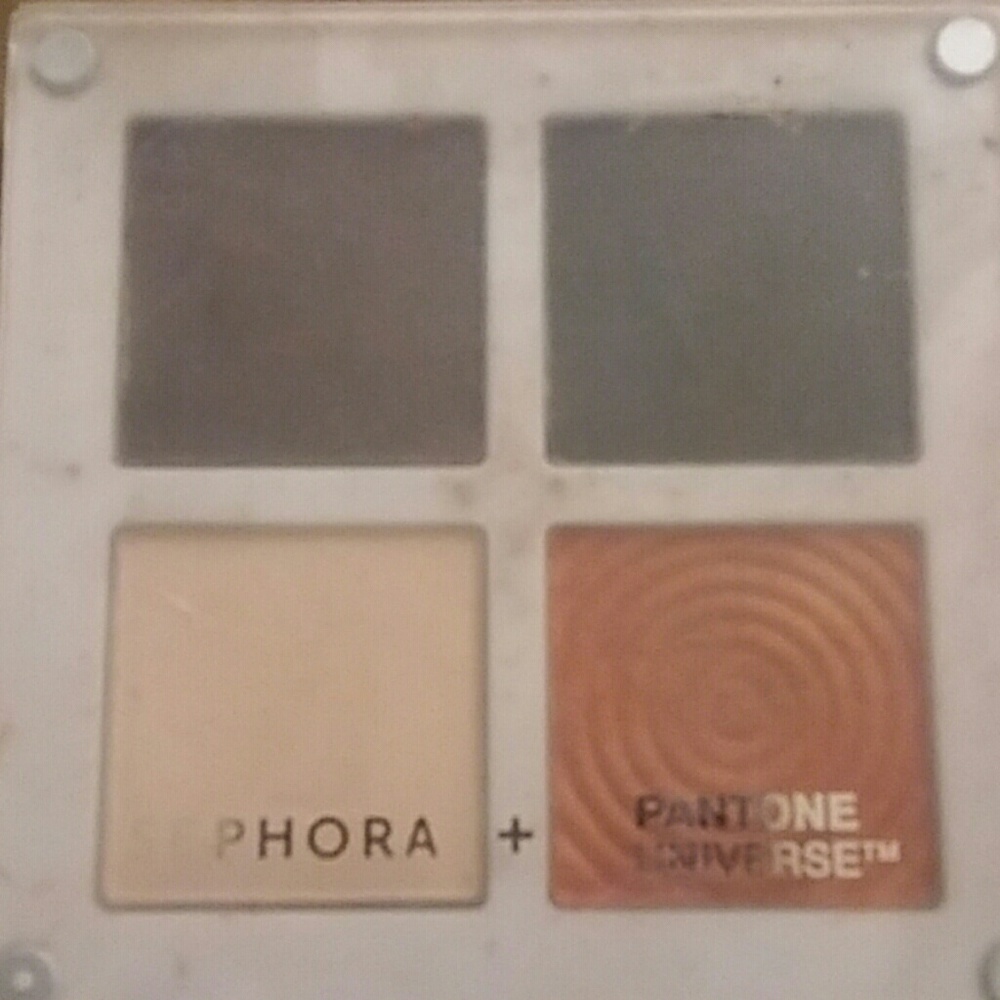 SEPHORA + PANTONE UNIVERSE BUNDLE