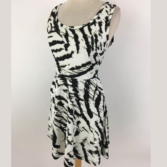 Kardashian Kollection Dresses & Skirts - Kardashian Kollection dress