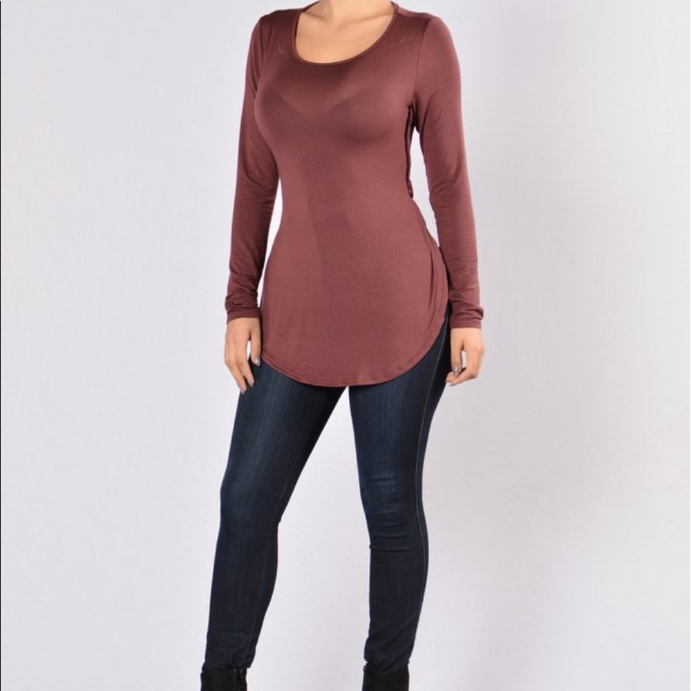 🥀DONATING 5/8 Subtle Senses Slit Round Hem Top - Picture 6 of 6