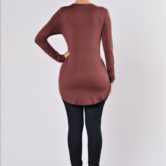 🥀DONATING 5/8 Subtle Senses Slit Round Hem Top - Picture 3 of 6