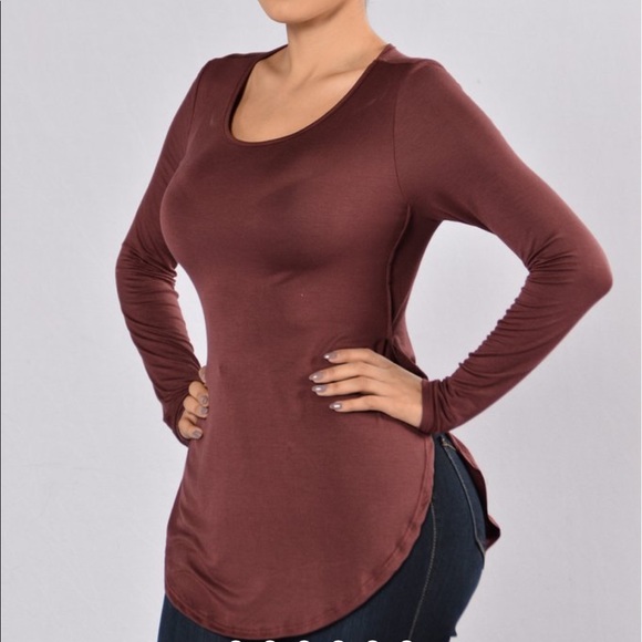 🥀DONATING 5/8 Subtle Senses Slit Round Hem Top - Picture 5 of 6