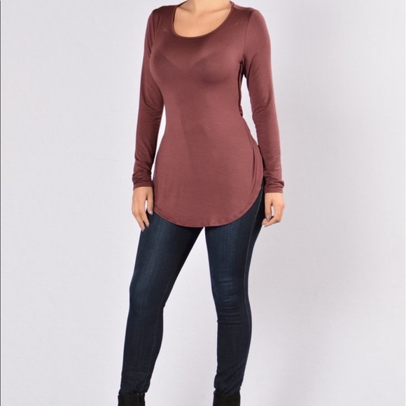 🥀DONATING 5/8 Subtle Senses Slit Round Hem Top - Picture 6 of 6