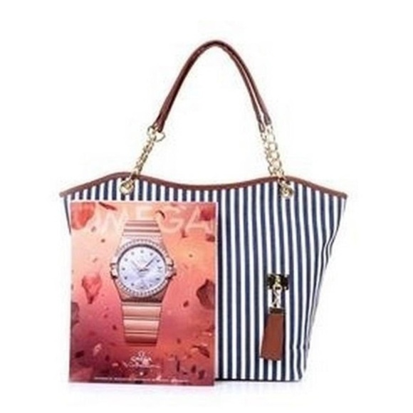 Woman Shoulder Bag - Picture 3 of 6