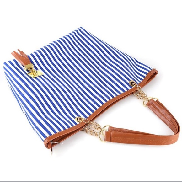 Woman Shoulder Bag - Picture 2 of 6