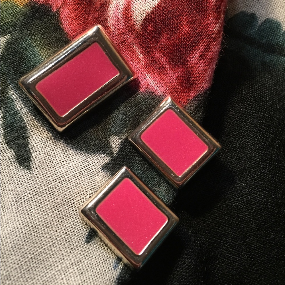 Vintage pink enamel pendant and clip earring set