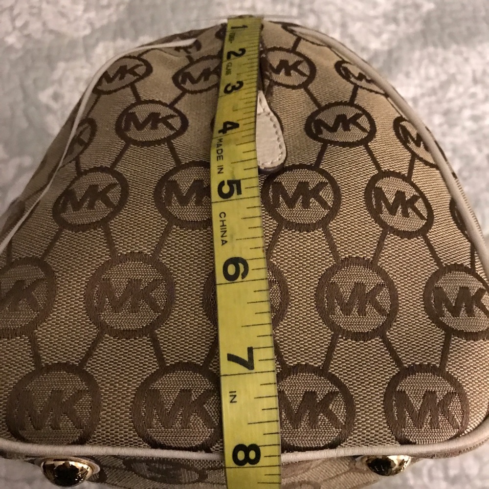 Michael Kors Bag,Size approx-11 1/4"x 8" - Picture 7 of 8